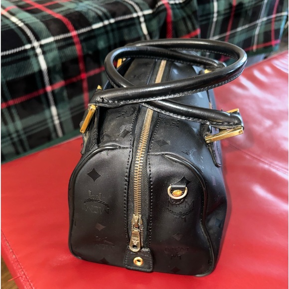 🔥Pre-loved MCM Visetos Nylon Boston Bag - Picture 2 of 6